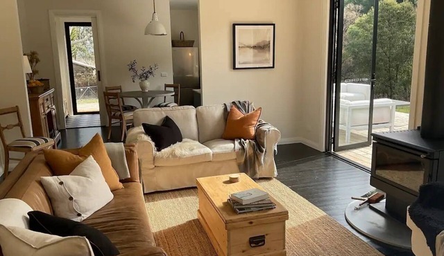 Oro, luxury immersed in nature. Serenity on the outskirts of Bright.