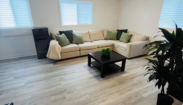 Orono Townhouse Retreat-Clarington