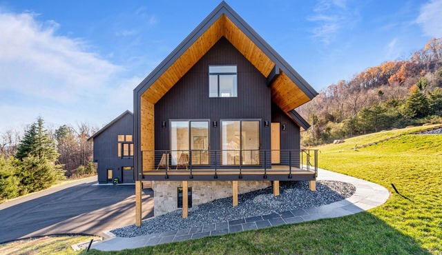 Orso Blu Farm Guesthouse, one-of-a-kind in Crozet