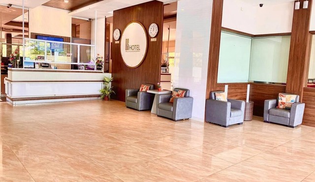 OS Hotel Tanjung Uncang