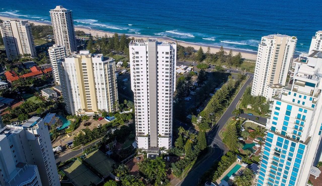 Oscar on Main Resort