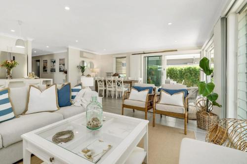 Oscar's Broulee Beach Luxury Coastal Living