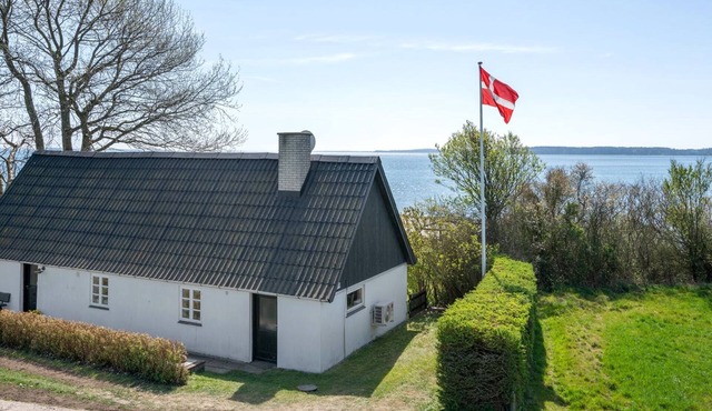 "Ose" - 50m from the sea by Interhome