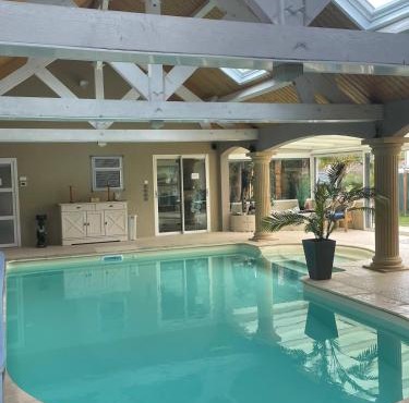 Osiris Espace Piscine couverte et Chauffée