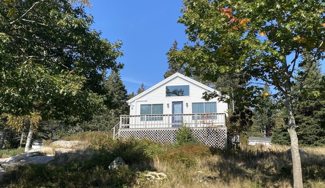 Osprey Cottage - Modern, Guest House