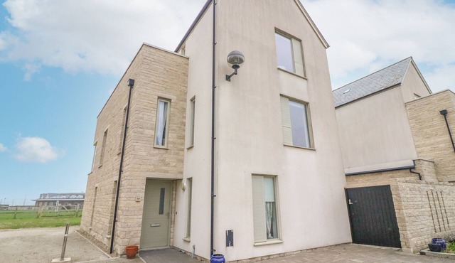 OSPREY HOUSE PORTLAND, family friendly, with a garden in Fortuneswell