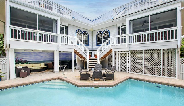 Osprey Nest - Two bedroom w/Loft duplex with shared pool