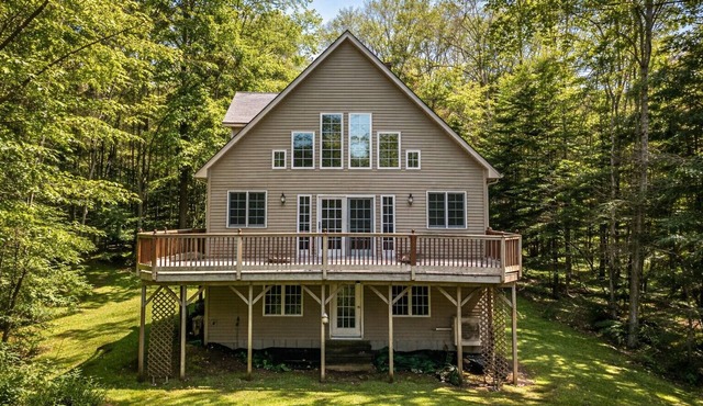 Osprey Overlook: Peaceful Riverfront Retreat