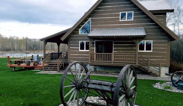 Osprey Riverfront Cabin