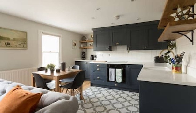 Osric - Grand Spacious