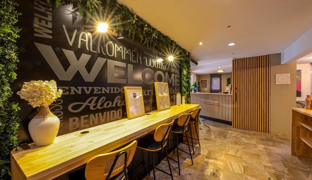 Ostal Pau Université - Sure Hotel Collection by Best Western