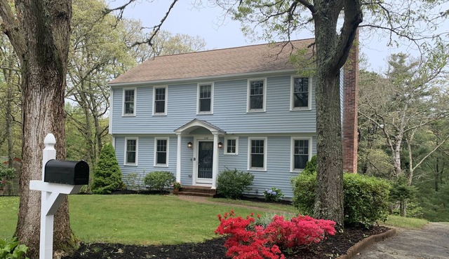 Osterville~Newly Renovated with central AC and beach pass