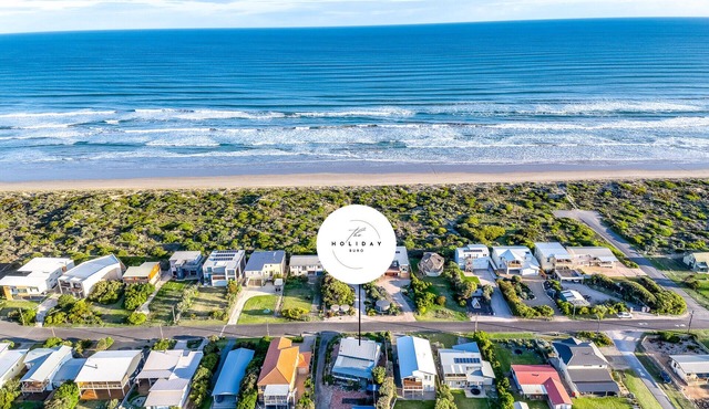 Oswald's Beach Retreat