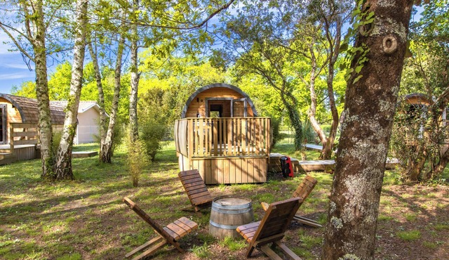 Ôtonneauxstress – Vigneron: Unique Accommodation Between Vineyards and Ocean