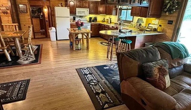 Otter Creek Ranch w/Stables