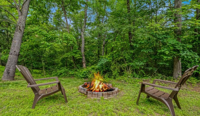 Otter Manor - Wifi|Fire Pit| Gameroom|Grill|Private Trail