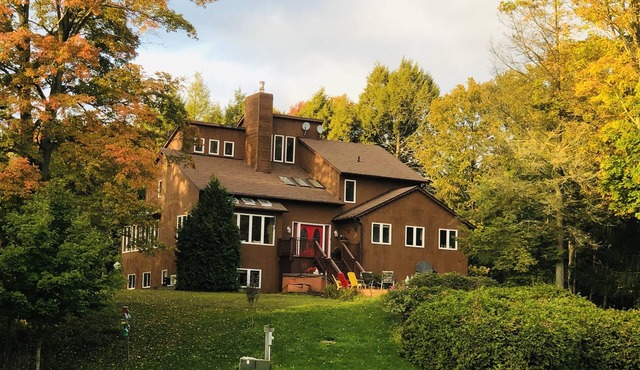 Otters Cove 5 Bedroom Luxury Cottage