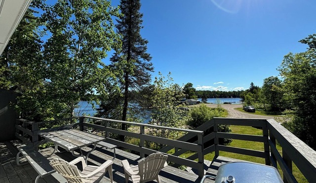 Otters Cove - Cabin 3