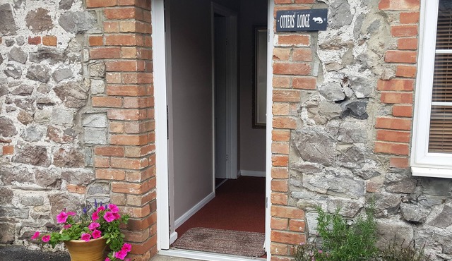 Otters’ Lodge: Beautiful countryside cottage close to beaches and attractions.