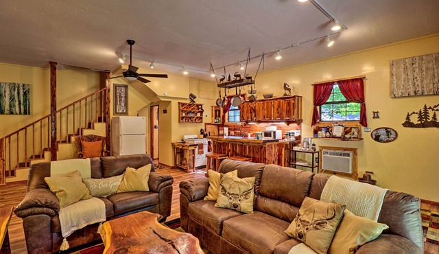 Ouachita River Cabin: Royal Haven w/Dock!