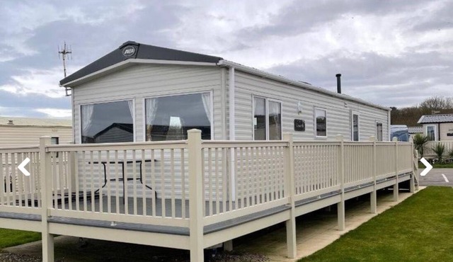 Our Beautiful home from home caravan Sea views of Reighton beach & Pet Friendly