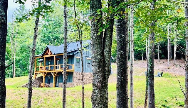 Our Cozy Escape - Custom Build 2025, River Access, Wooded Privacy, 4 Smart TV's, Wifi, Corn Hole
