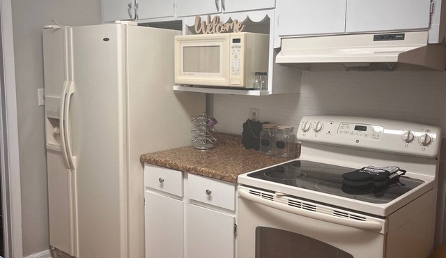 Our digs on Diggs in Milbank - Duplex 2 bed/2 bath, Close to park, ball diamond