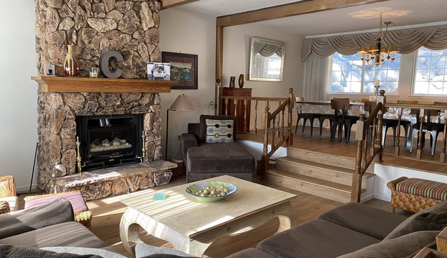 Our Family Vacation Home is Yours! Minutes to Skiing & Beaches. PRMT# DSTR0825P