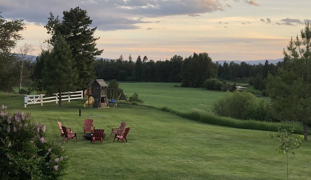 Our Friends House- Quiet, Comfortable Retreat on 5 acres