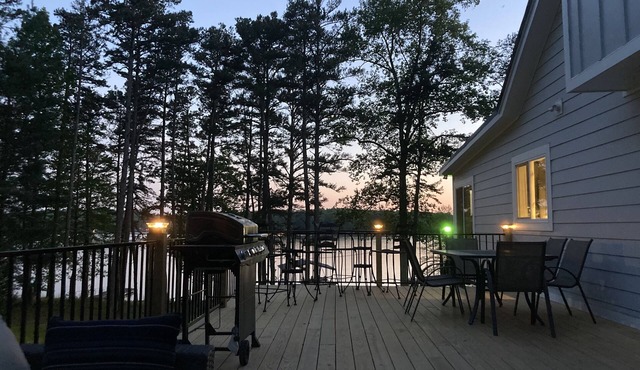 Our Happy Place! Amazing Vacation Home on Lake Hartwell