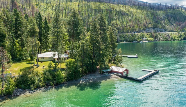 Our Happy Place - Beautiful Family Friendly Estate! Sleeps 13