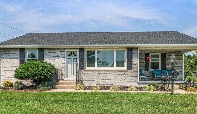 Our Home is Your Goal When You Play @ DE Turf