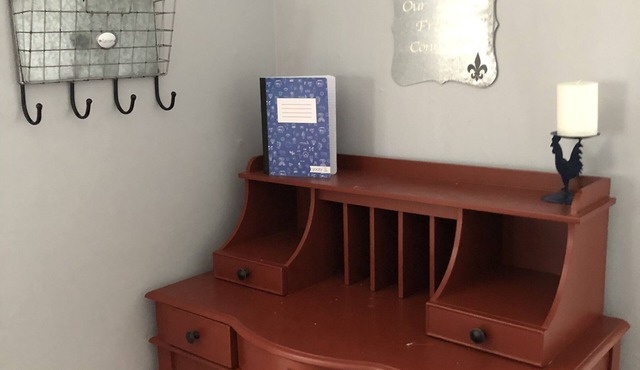 “our little French connection” Gallipolis No cleaning fee and Taxes all include