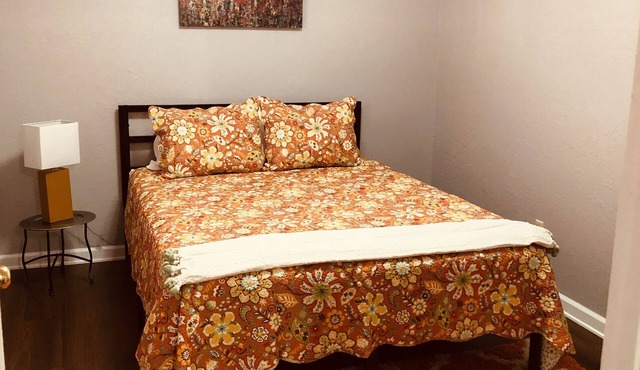 “our little orange a-peel” Gallipolis. No cleaning fee and no Taxes all include.