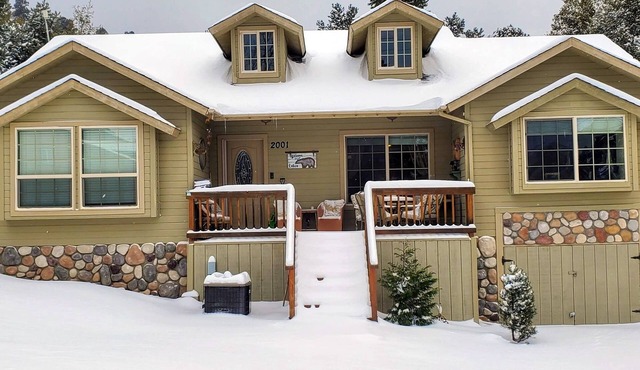 Our Mountain Retreat on Linden Drive
