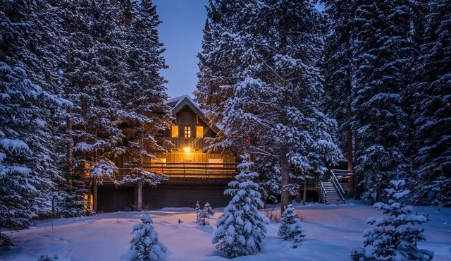 Our Naturally Social Distanced Home.Your Privacy on Your Terms!