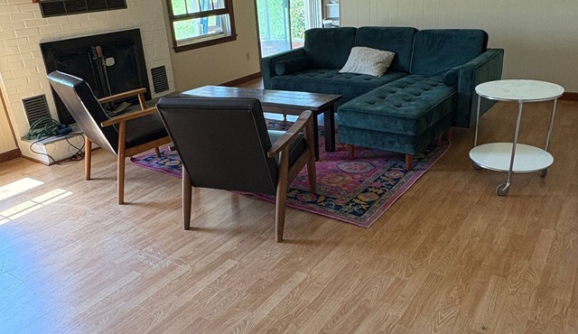 Our place is dog-friendly, stunning views of Shenandoah Skyline Drive