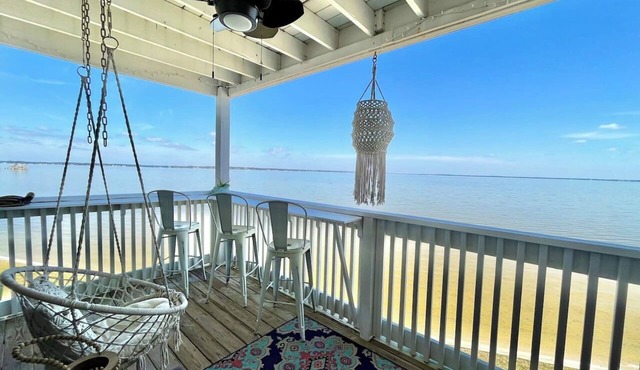 Our Shangrila: Waterfront Home with Kayaks & More