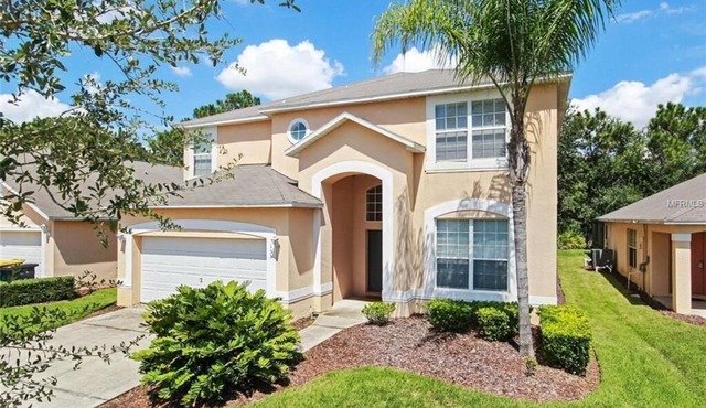 Our Spacious 7BR, 4.5BA Villa w/Screened-In Private Pool (155C)