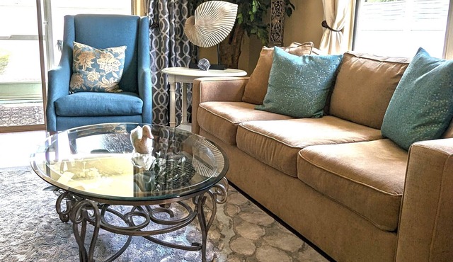Our Village Gem-Dog Friendly-Cozy & Peaceful-Walk to Sumter Square