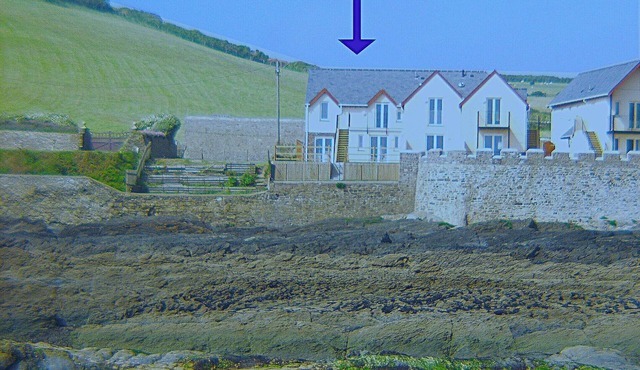 Out Of The Blue Is Situated In A Breathtaking Location Overlooking Croyde Beach.