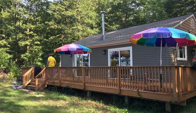 Out where the blacktop ends: Rent our 2BR country lover's retreat.