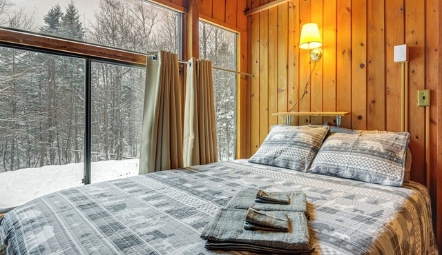 Outdoor Adventure Hub! Family Home in West Dover