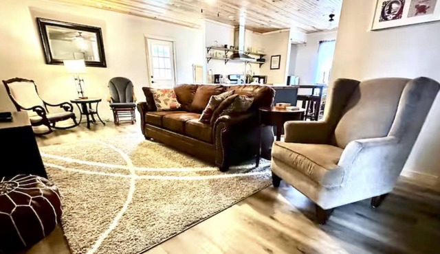 Outdoor Adventure Near University-Kid Friendly