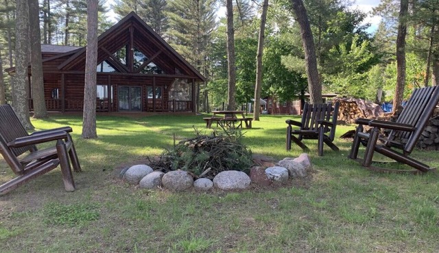 Outdoor Enthusiast Lakefront Cabin Sleeps 16