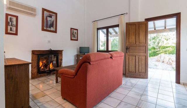 Outdoor Ibipozo Retreat with Pool