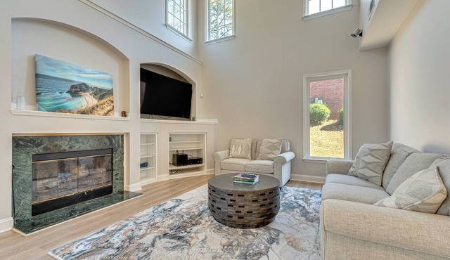 Outdoor Kitchen! Spacious Stone Mountain Retreat