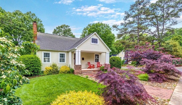 Outdoor Oasis in Popular Plaza Midwood