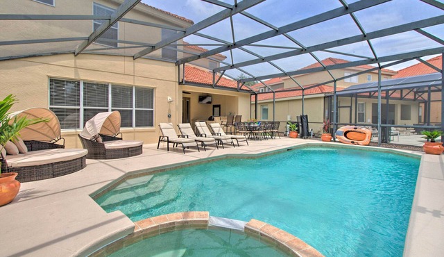 Outdoor Oasis w/Pool: Davenport Resort Escape!
