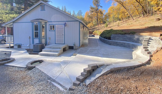 Outdoor paradise Sierra foothills peaceful meadow country home on 1ac Tahoe ~1hr